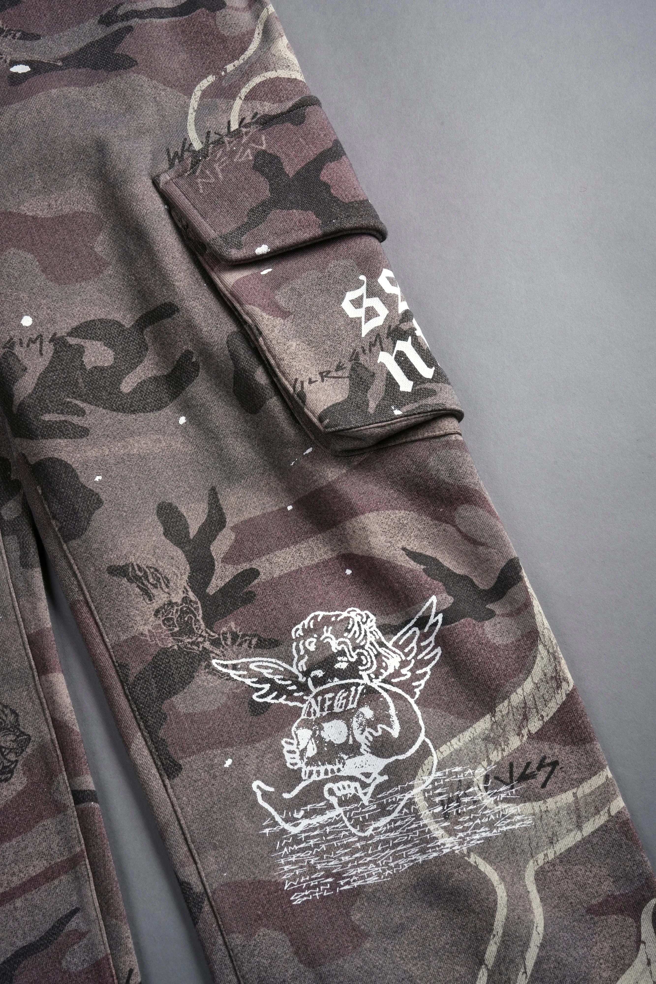 Infernal Bloom Bigelow Cargo Sweat Pants in Blooming Woodland Camo